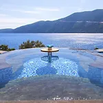Sappho Boutique * Vasiliki