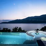 Sappho Boutique * Vasiliki