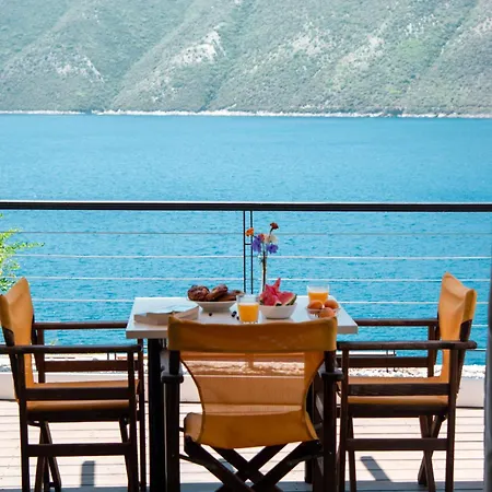 Semesterbostad Sappho Boutique *