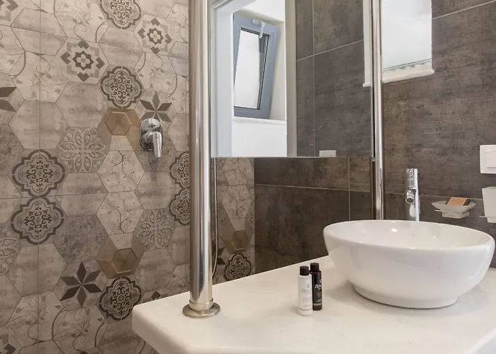 Sappho Boutique * Βασιλική